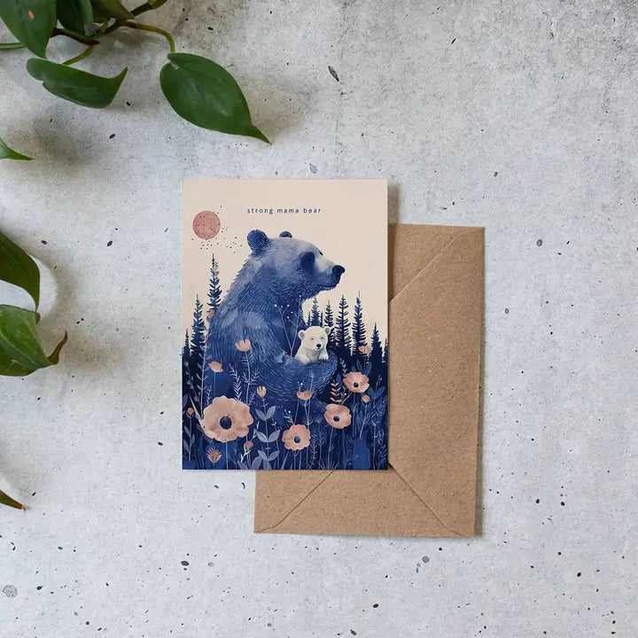 Strong Mama bear onnittelukortti