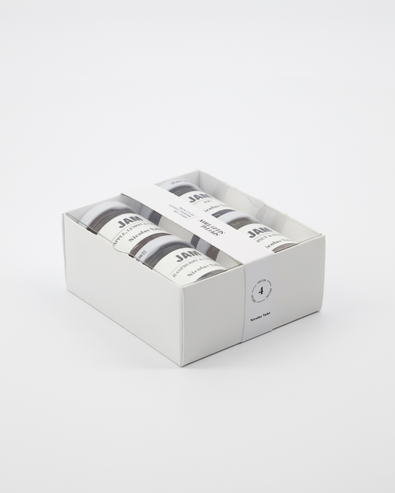 Nicolas Vahe hillolajiltelma lahjalaatikossa