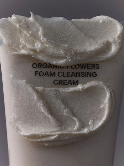 Organic Flowers Foam Cleansing puhdistusvoide