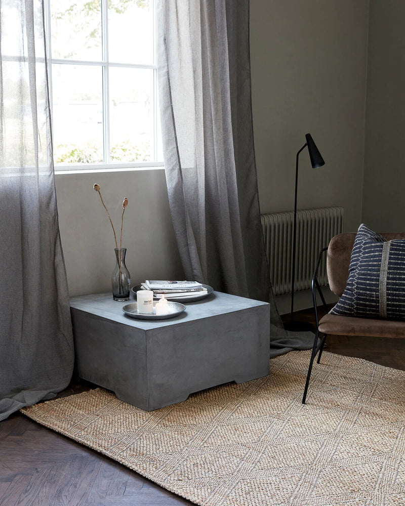 House Doctor Mara matto, Nude