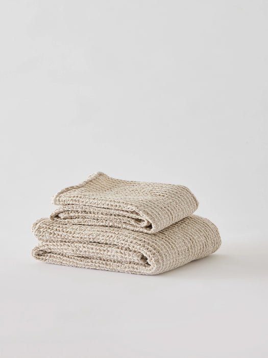 Tell Me More Alva vohveli-kylpyyyhe