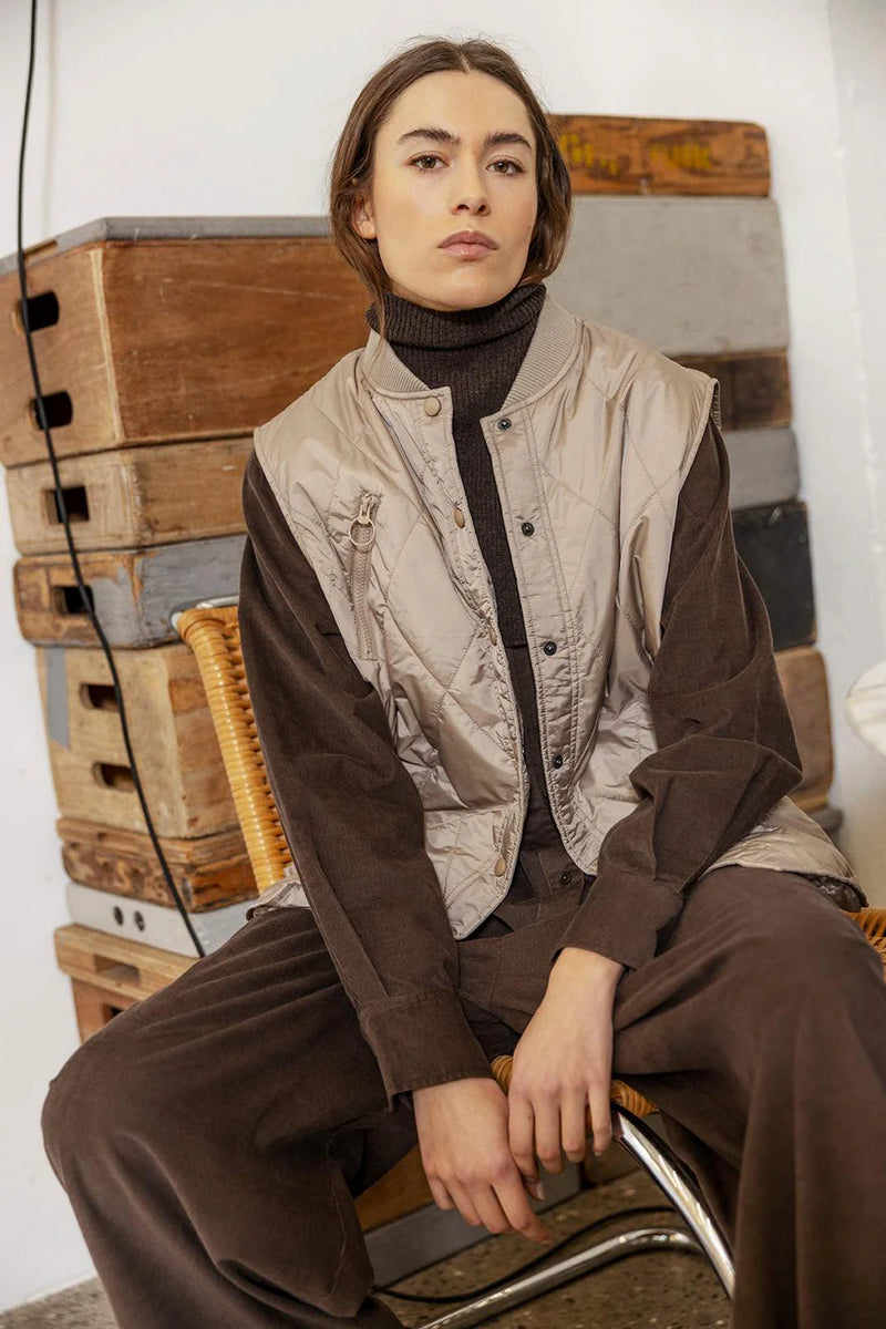 Project AJ117 Nizza tikkiliivi, taupe