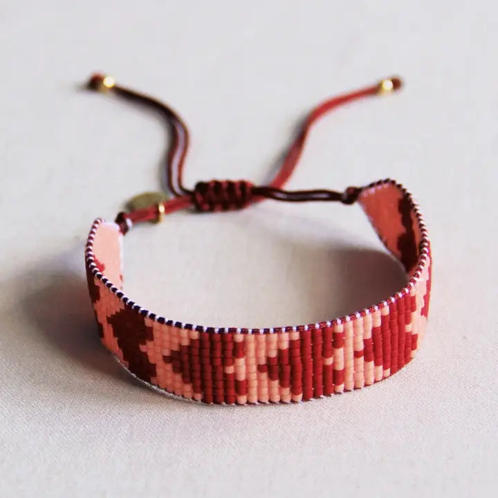 Bazou Weaving Hearts rannekoru, Bordeaux/Salmon