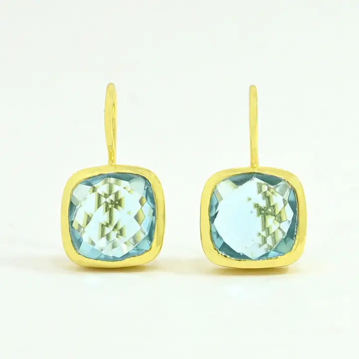 Dolce kullattu korvakoru, Blue topaz