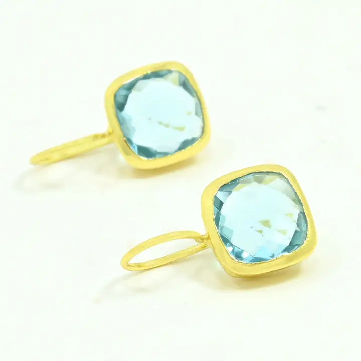 Dolce kullattu korvakoru, Blue topaz