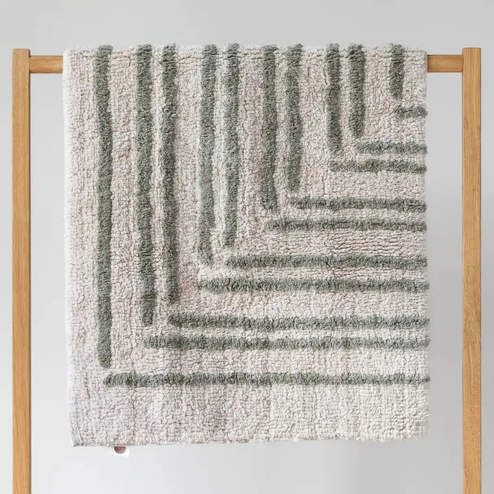 Käsintehty kylpymatto, Moss Green Lines, 60 × 90 cm