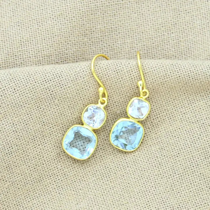 Natural kullattu korvakoru, blue & white topaz