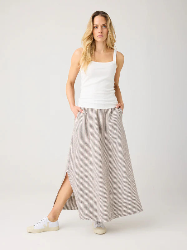 Knowledge Cotton Apparel Organic Linen Stripe -pellavahame, Dark Brown Stripe
