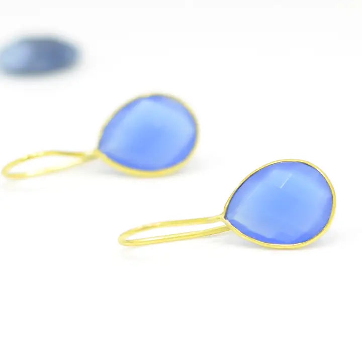 Teardrop kullattu korvakoru, Blue chalcedony