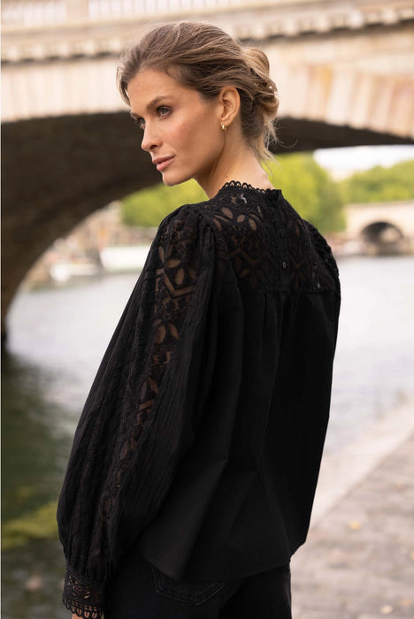 Philippa pitkähihainen pitsipaita, black