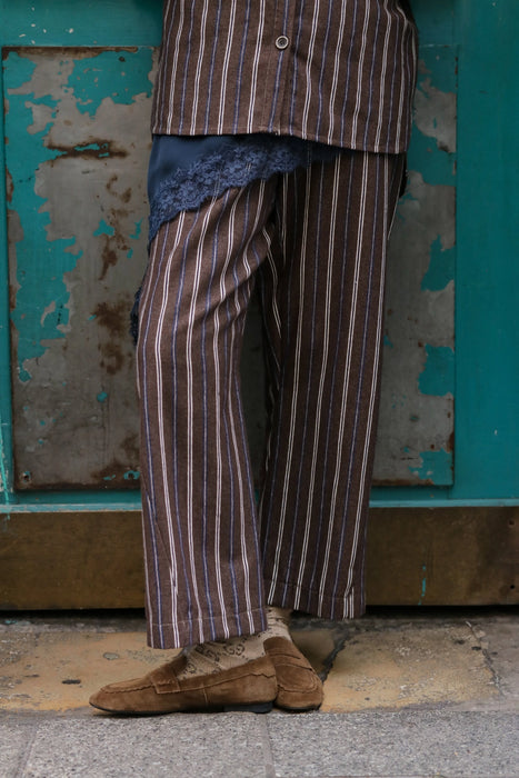 Suklaanruskeat raitahousut