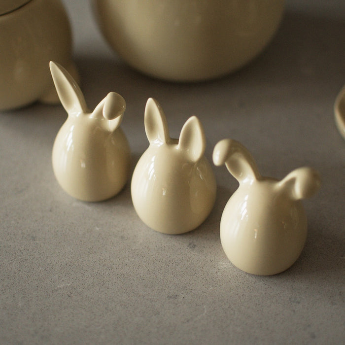 Triplets keraamiset koristeet, shiny yellow