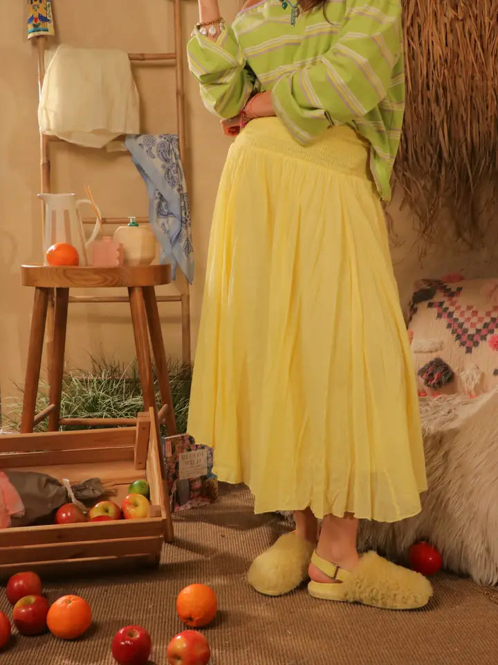 The Corner Rosali hame, Yellow