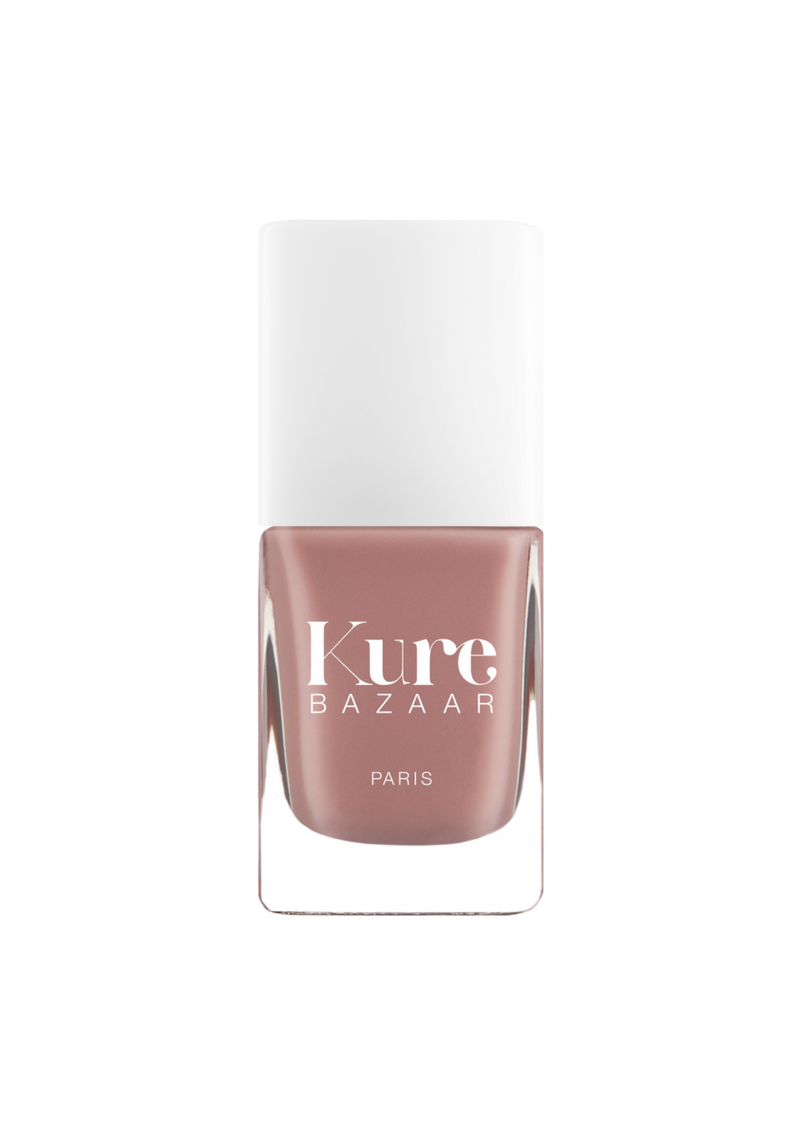 Kure Bazaar Kynsilakka, Lily Rose