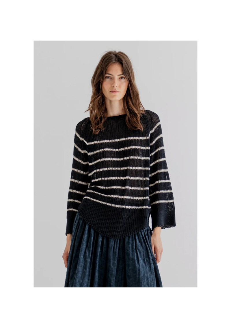 Project AJ117 Bobo neule, musta