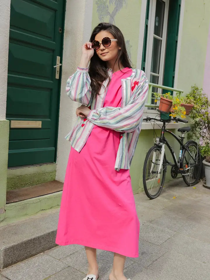 Valentina paitapusero kukkakirjailuilla